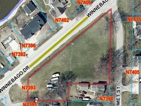 N7393 WINNEBAGO Drive, FOND DU LAC, WI 54935