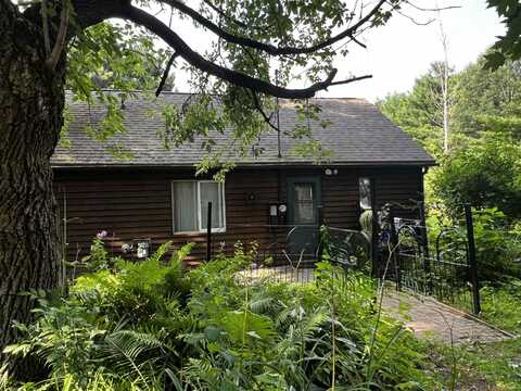 N2769 TAYLOR Court, WAUPACA, WI 54981