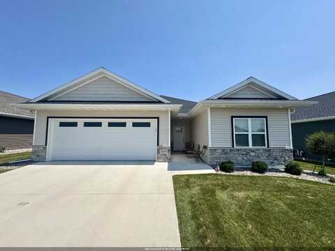 1909 CREEKWOOD Court, MANITOWOC, WI 54220