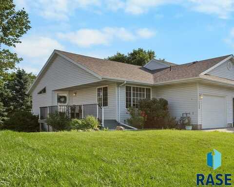 1500 E Northstar Ln, Sioux Falls, SD 57108