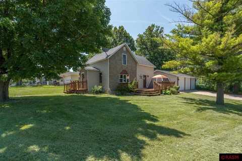 415 N 8th Street, Mountain Lake, MN 56159