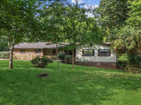 2117 Lakepoint Drive, Loudon, TN 37774