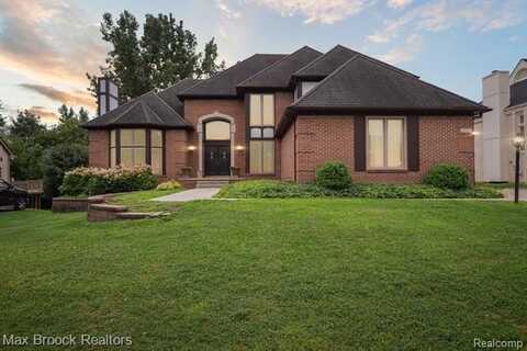 6722 Torybrooke Circle, West Bloomfield, MI 48323