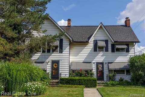 23 W Burdick Street, Oxford, MI 48371