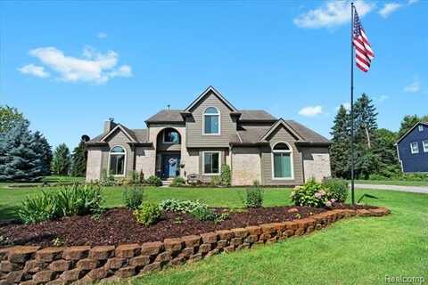 14003 Pembrooke Circle, South Lyon, MI 48178