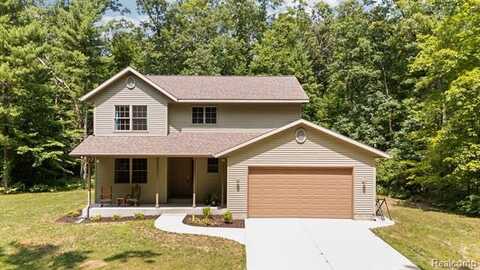 5070 Duck Lake Road, Whitehall, MI 49461