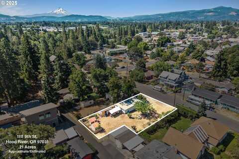 1111 9TH ST, Hood River, OR 97031