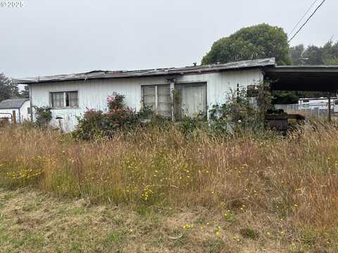 90851 TRAVIS LN, Coos Bay, OR 97420