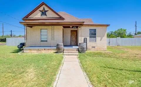 606 E 17th St, San Angelo, TX 76903
