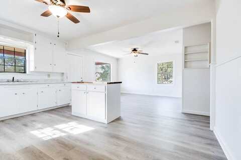 94 42nd St, San Angelo, TX 76903