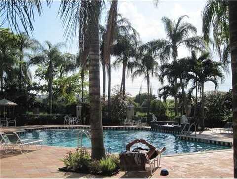 1721 Village 303 Boulevard, West Palm Beach, FL 33409