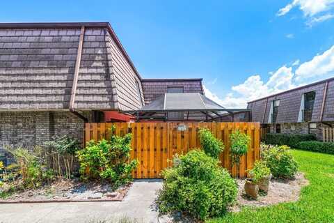 7577 Courtyard Run W, Boca Raton, FL 33433
