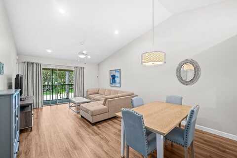 22148 Palms Way, Boca Raton, FL 33433