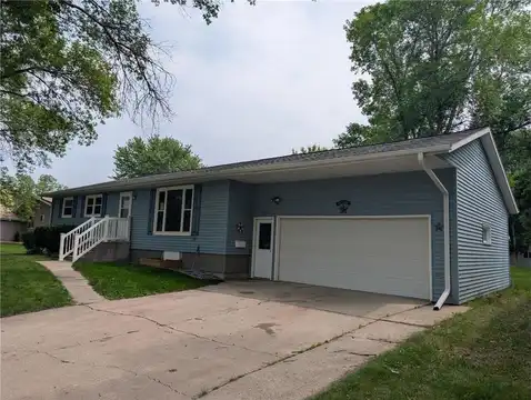 507 S 1st Street, Marshall, MN 56258