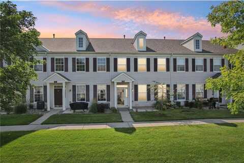 721 Cobblestone Way, Shakopee, MN 55379