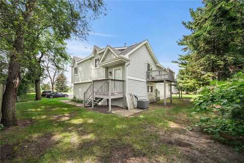 885 70th Avenue N, Brooklyn Center, MN 55430