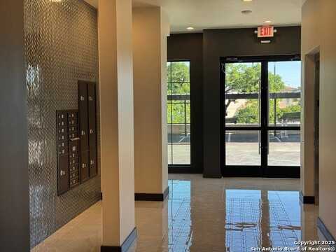 10899 S Hausman Rd, San Antonio, TX 78249