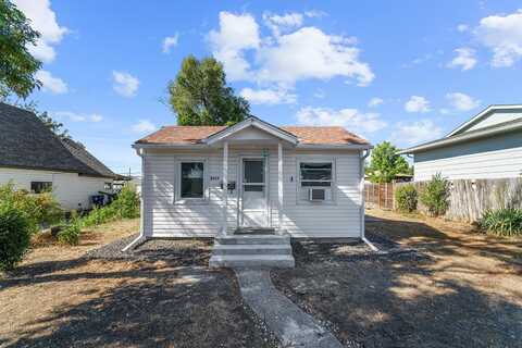 2217 E Sanson Ave, Spokane, WA 99207