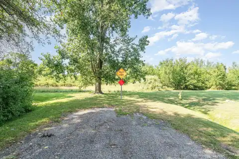 Kenora, Saginaw, MI 48604