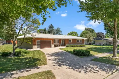 1016 Erie Drive, Janesville, WI 53545