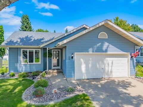 824 W Mohawk Trail, DeForest, WI 53532