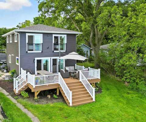 W9595 Lake Drive, Edgerton, WI 53534