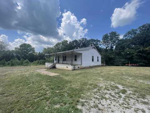 205 Sharp Dr, Florence, AL 35633