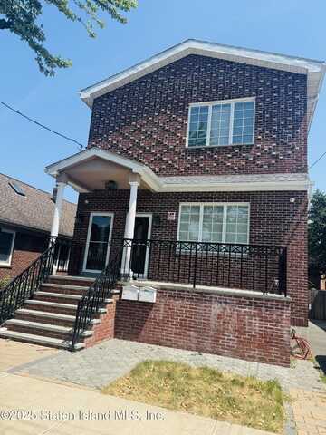 633 Britton Avenue, Staten Island, NY 10303