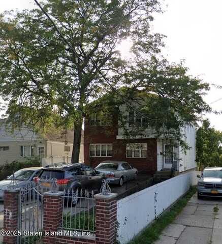 180 Bradley Avenue, Staten Island, NY 10314