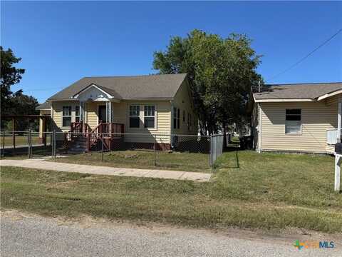 602 & 606 E Clayton Street, Cuero, TX 77954