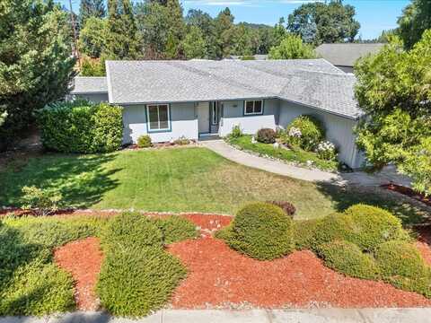 100 Covey Lane, Grants Pass, OR 97527