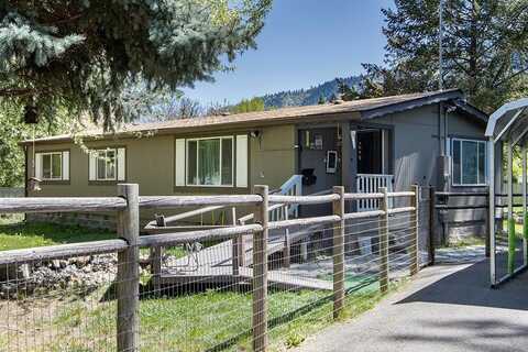 111 Savage Creek Road, Grants Pass, OR 97527