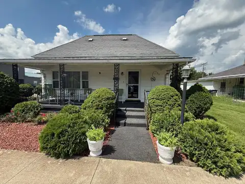 610 G St NE, Linton, IN 47441