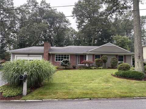 25 MAPLECREST Drive, Smithfield, RI 02828