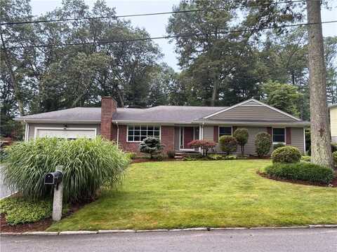 25 MAPLECREST Drive, Smithfield, RI 02828