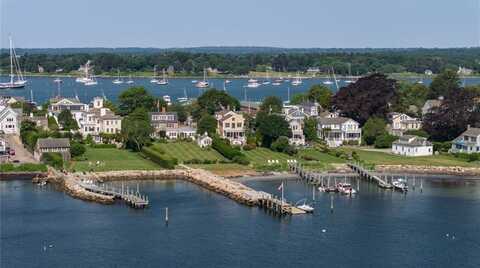 11 MAIN Street, Stonington, CT 06378