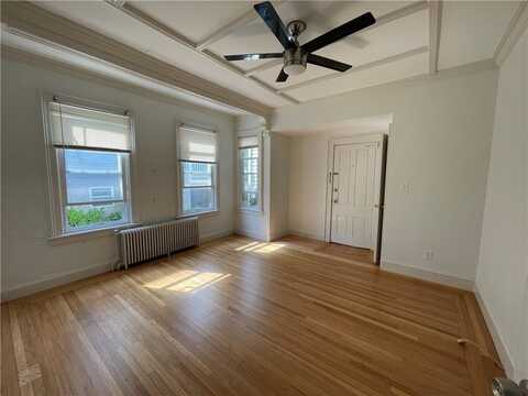 16 Mann Avenue, Newport, RI 02840