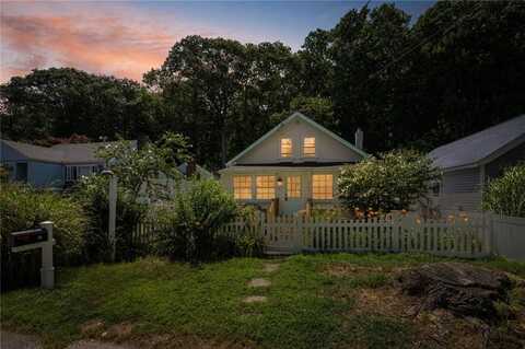 69 Overlook Drive, Warwick, RI 02818