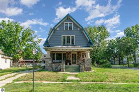 123 W End Street, Alma, MI 48801