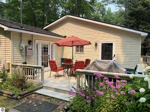 317 Oak Tree Drive, Lake George, MI 48633
