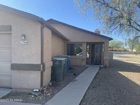 1704 W Rue Du Fleuve, Tucson, AZ 85746