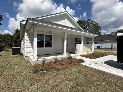 114 Orange Avenue, Sopchoppy, FL 32358