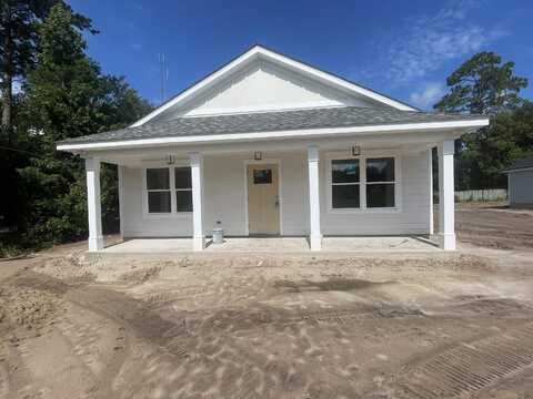 114 Orange Avenue, Sopchoppy, FL 32358