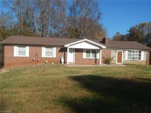208 Oakley Drive, North Wilkesboro, NC 28659