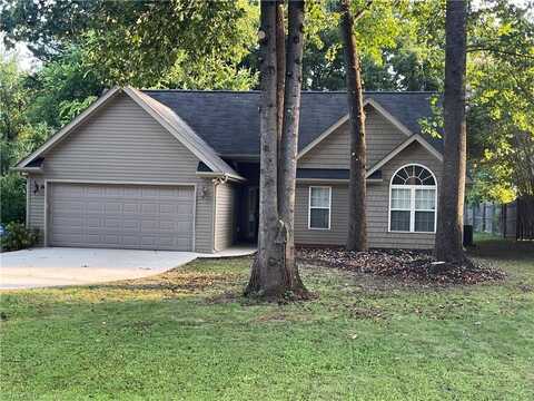 509 W Minneola Street, Gibsonville, NC 27249