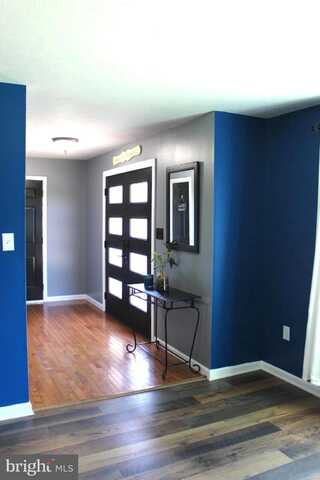 306 MOHAWK DRIVE, RED LION, PA 17356