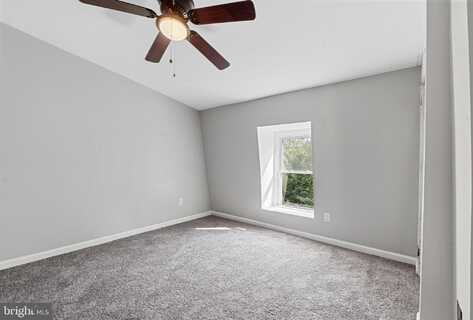 225 MARKET STREET, GLOUCESTER CITY, NJ 08030