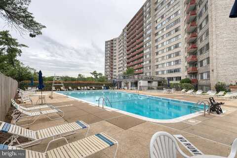 5340 HOLMES RUN PARKWAY, ALEXANDRIA, VA 22304