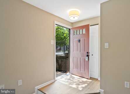 7422 BARBADOS LANE, MANASSAS, VA 20109