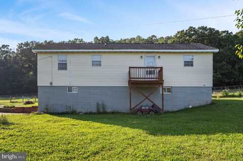 1100 LOOP RD, GERRARDSTOWN, WV 25420